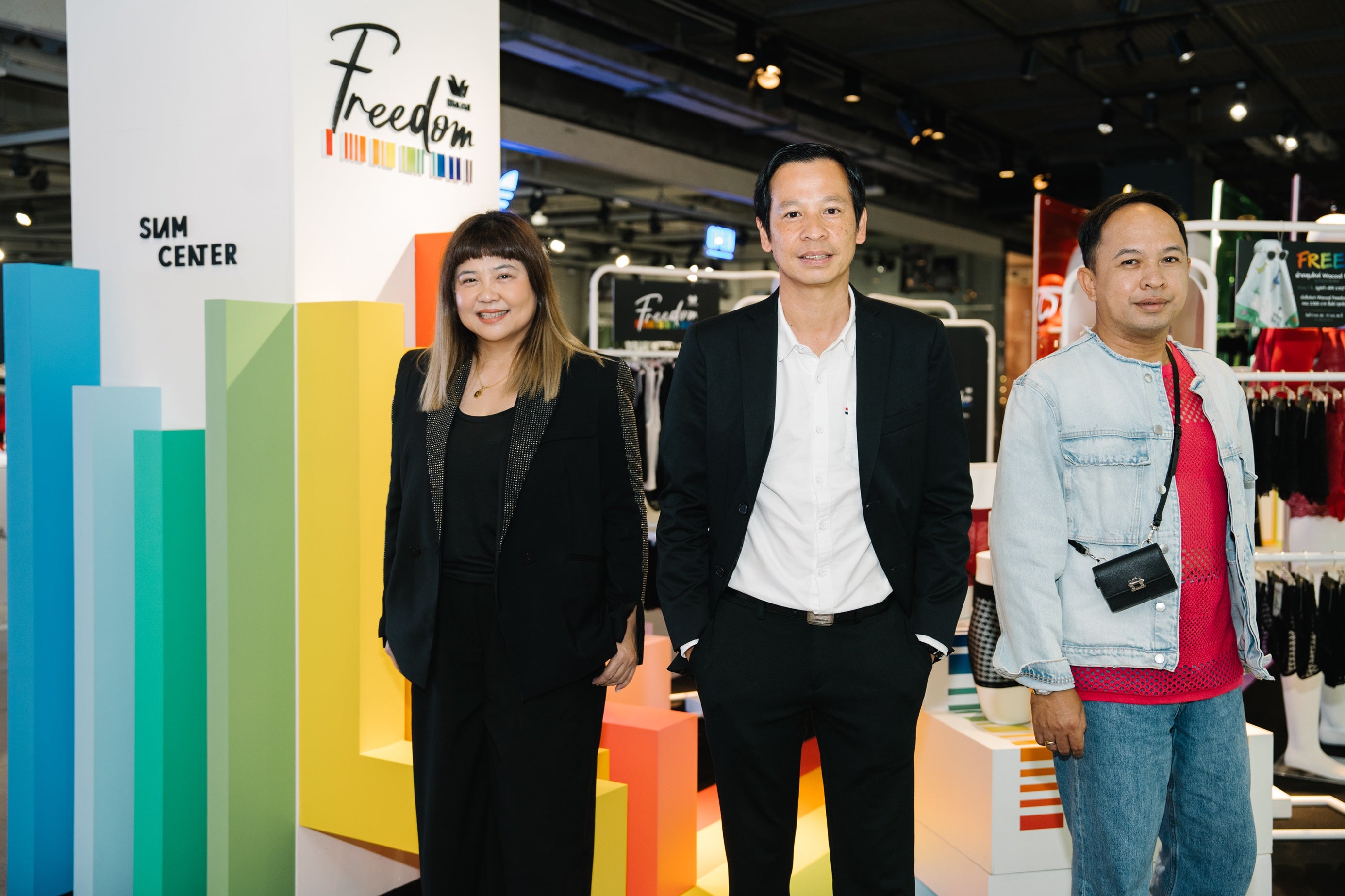 Wacoal x Siam Center เนรมิต Wacoal Freedom Pop-up Store สร้างสีสันและปลุกพลังแห่งความหลากหลาย จากกระแสกางเกงในชายผ้าลูกไม้ฟีเว่อร์ หลังเปิดตัวในงานสหกรุ๊ปแฟร์ฯ จึงเพิ่มช่องทางการขาย จากออนไลน์สู่ออนกราวน์