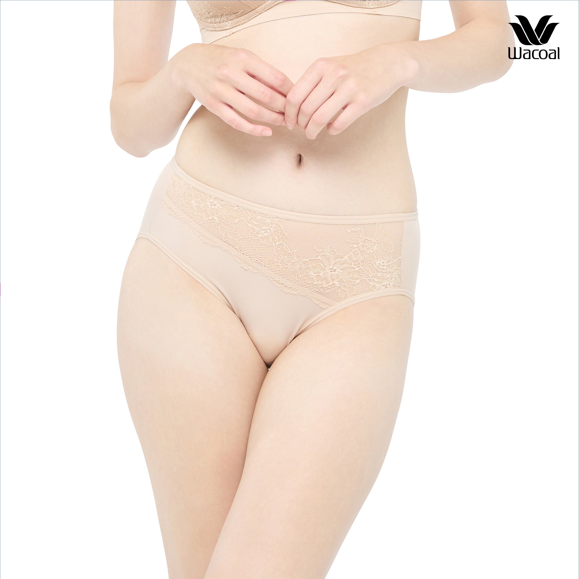 Wacoal Curve Diva บราไร้โครงเก็บกระชับ สาวคัพใหญ่ รุ่น WB7545 (เข้าคู่ MU7545) สีเบจ (BE)