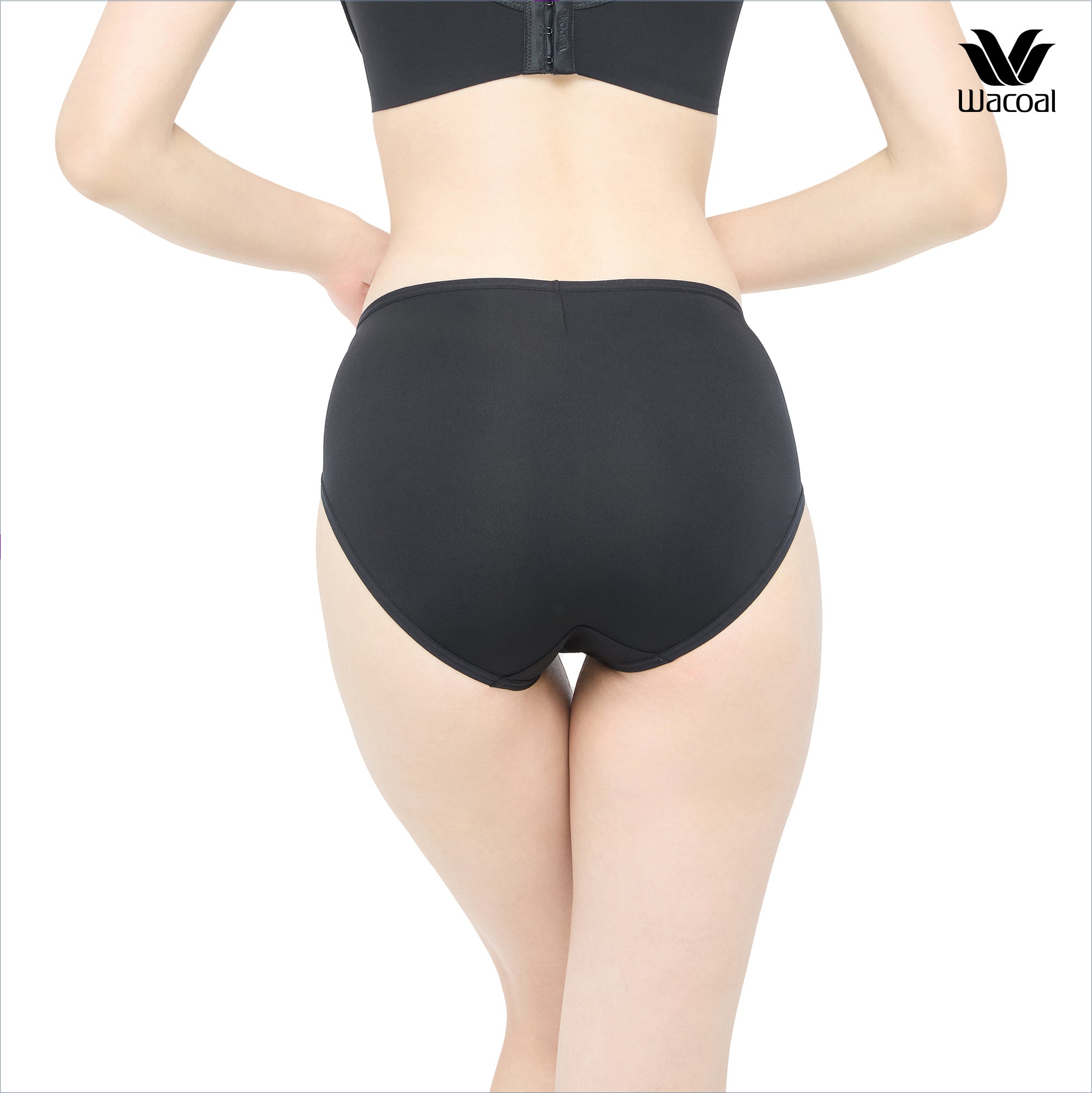 Wacoal Curve Diva บราไร้โครงเก็บกระชับ สาวคัพใหญ่ รุ่น WB7545 (เข้าคู่ MU7545) สีดำ (BL)