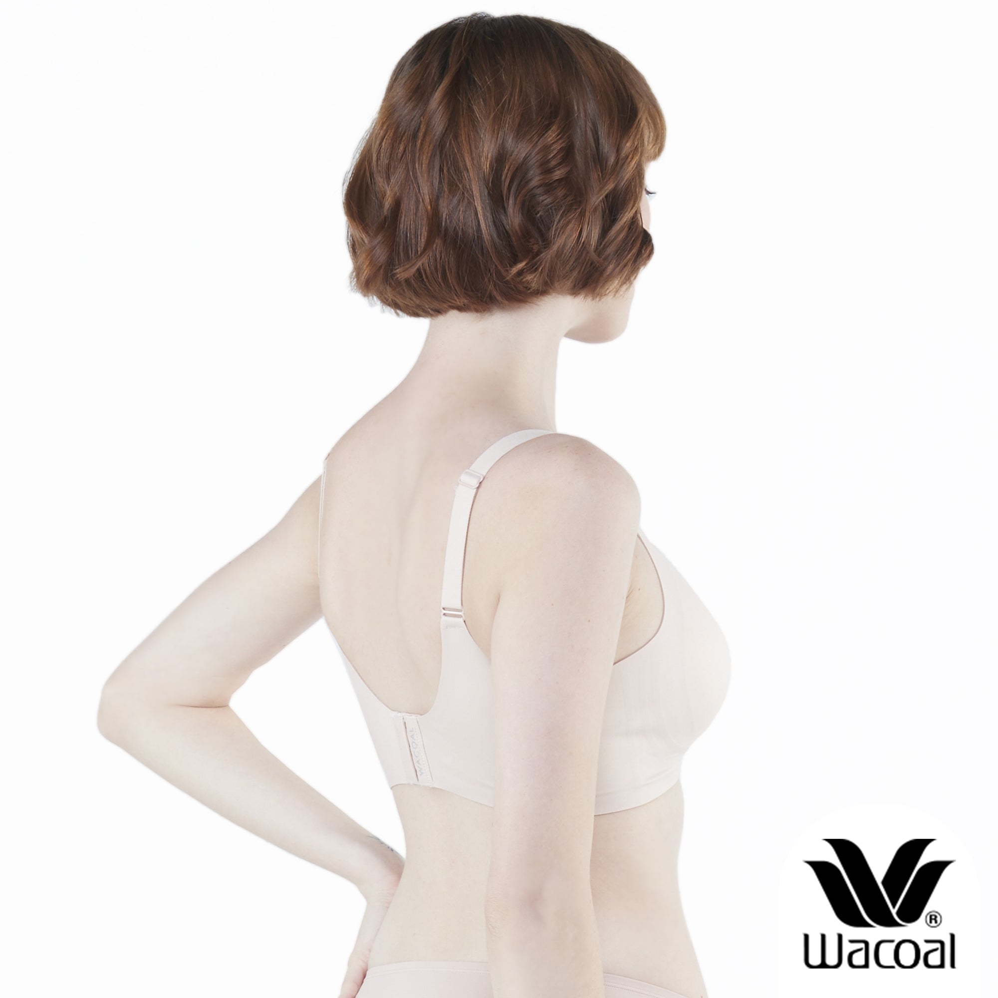 Wacoal ชุดชั้นเนียน บราไร้โครง Smart Size เสริมฟองน้ำ เซท 3 ชิ้น รุ่น WB3Y28/WB3328 สีเบจ (BE)