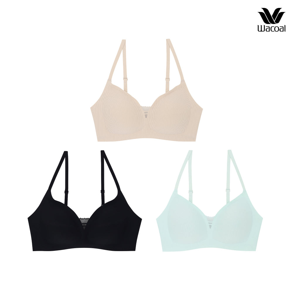 Wacoal ชุดชั้นเนียน บราไร้โครง Smart size ผ้าร่องแต่งลูกไม้ เซท 3 ชิ้น รุ่น WB3Y38/WB3338 คละสี