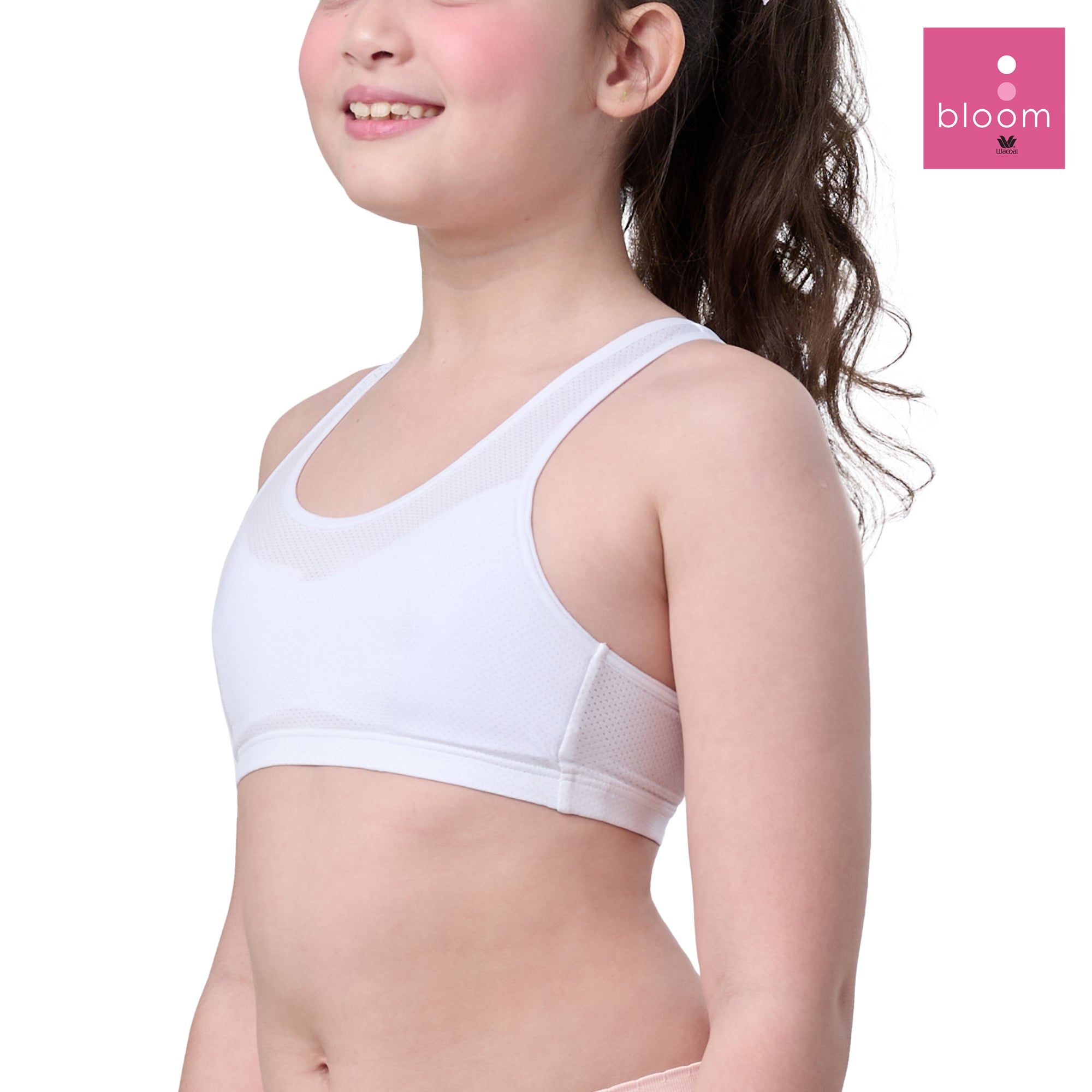 Wacoal Bloom Step 2 ชุดชั้นในสำหรับเด็ก เสื้อกล้ามครึ่งตัว แบบเรียบ รุ่น WH6L27