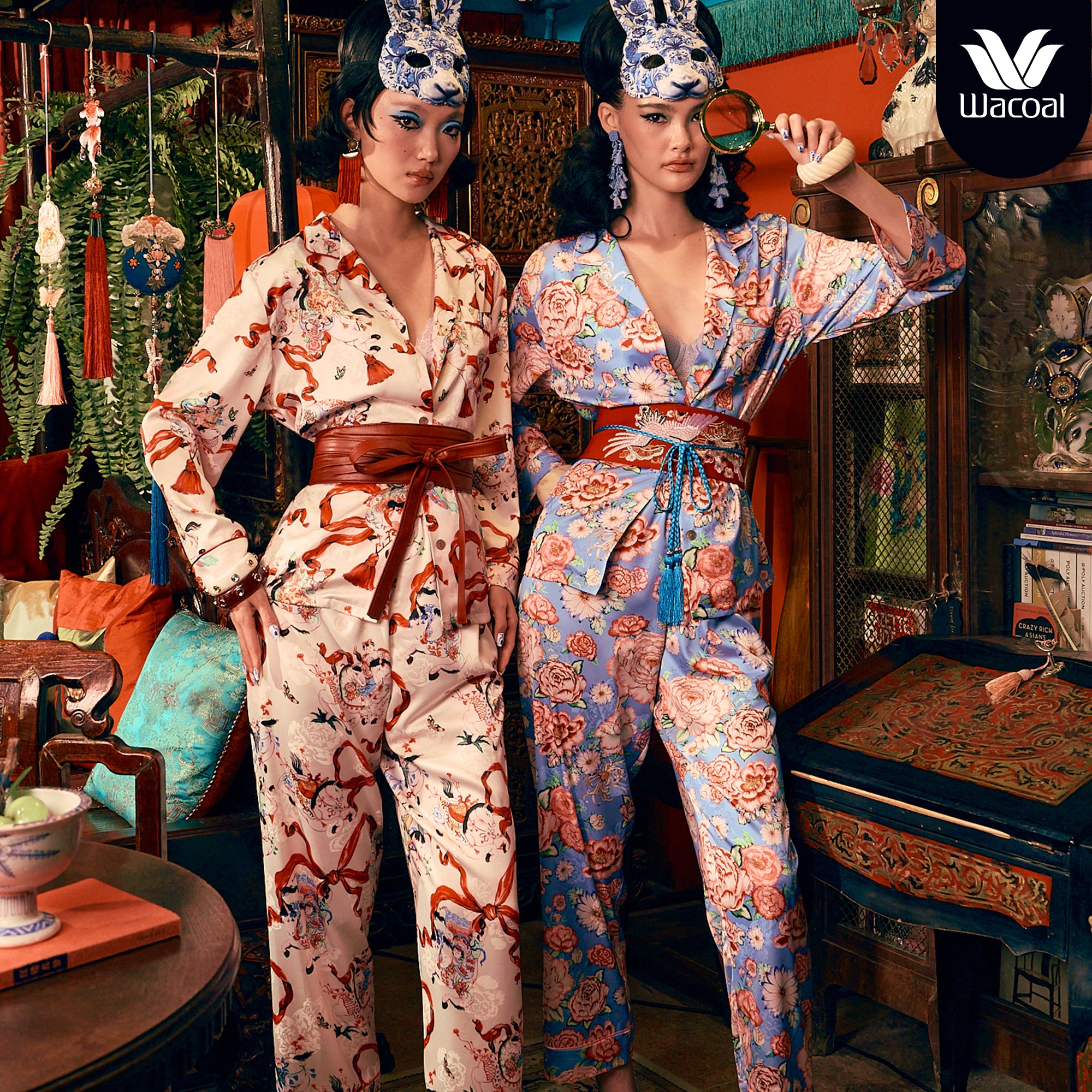 Wacoal X Phannapast ชุดนอนรูปแบบเสื้อแขนยาว คอฮาวาย รุ่น WN7D57 สีครีม (CR)