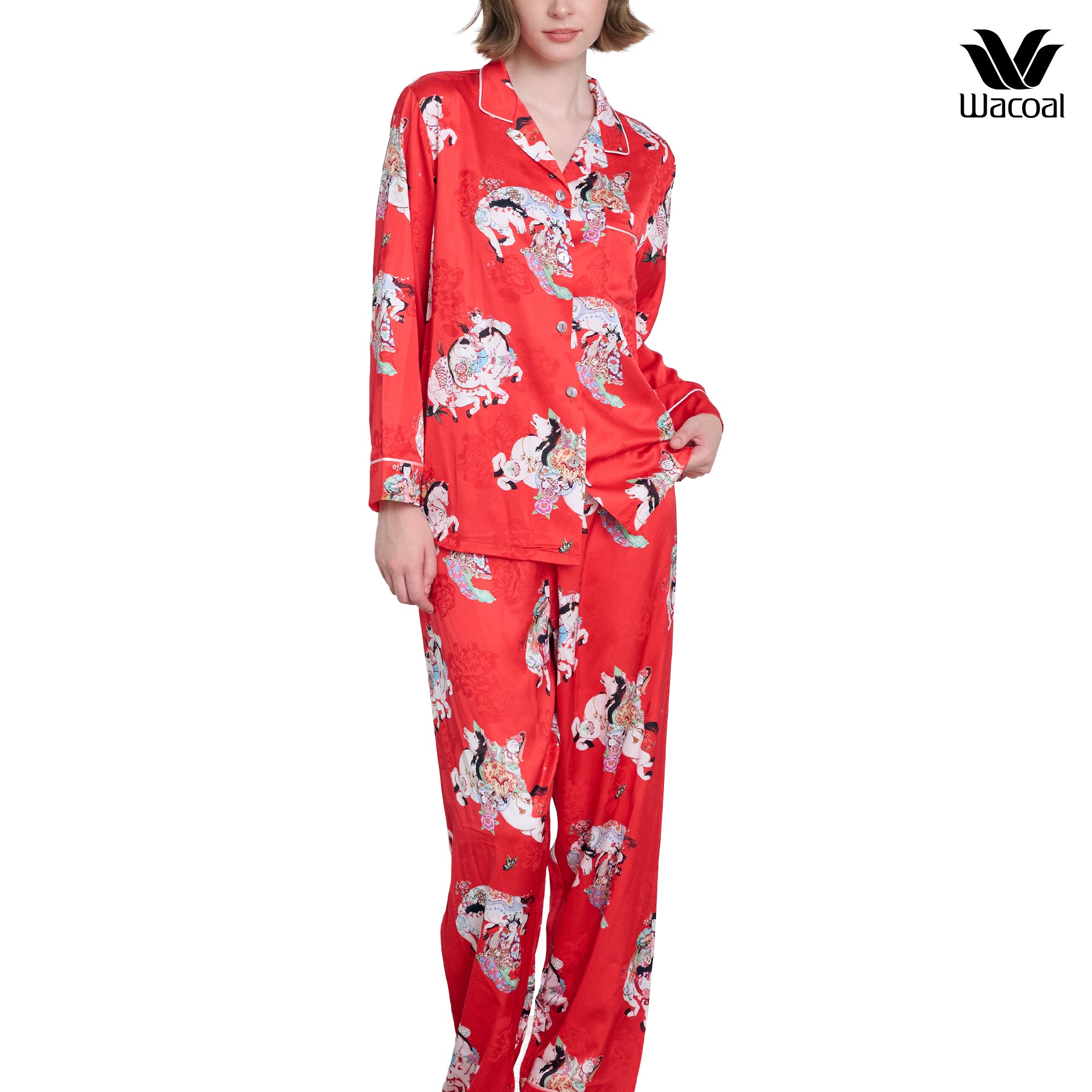 Wacoal X Phannapast ชุดนอนรูปแบบเสื้อแขนยาว คอฮาวาย รุ่น WN7D57 สีแดง (RD)