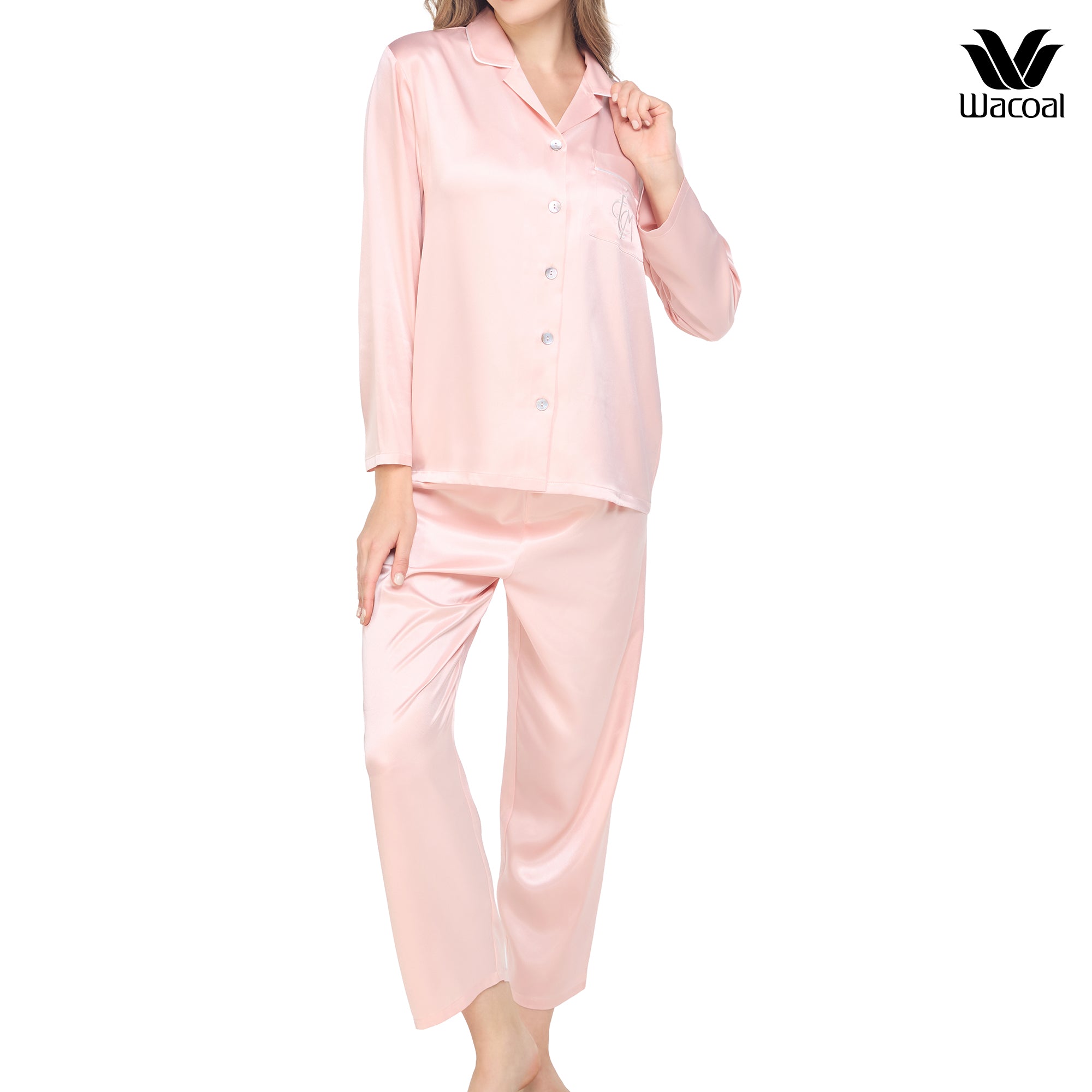 Wacoal Sleep Wear ชุดนอนผ้า Satin Set แขนยาว ขายาว รุ่น WN7E19 สีชมพูอ่อน (LC)