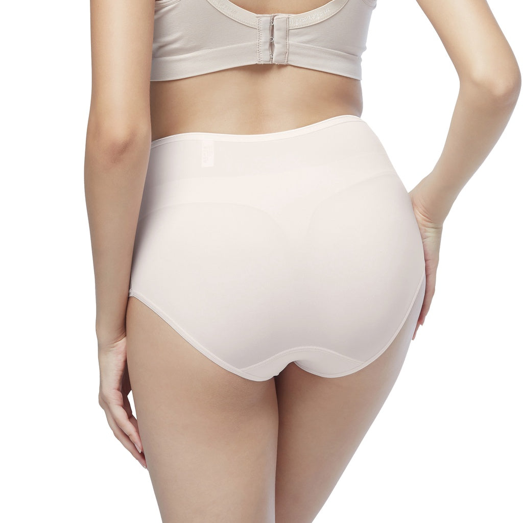 Wacoal Maternity Panty กางเกงในรูปแบบเต็มตัวสำหรับคุณแม่ตั้งครรภ์โดยเฉพาะ รุ่น WM6176 สีเบจ (BE)