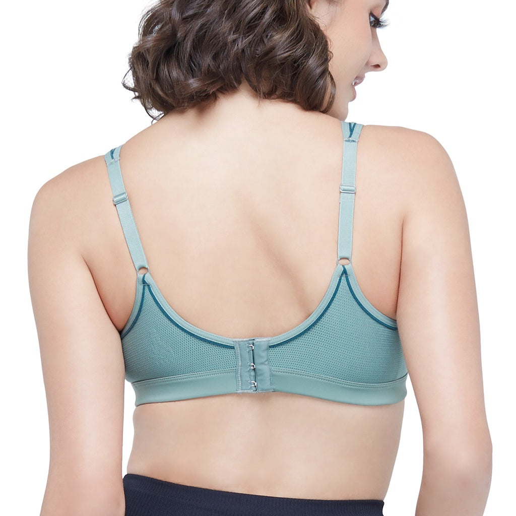 วาโก้บราสำหรับออกกำลังกาย Outer to Wear Motion Wear รุ่น WR1501 สีเขียวออกเทา (GV)