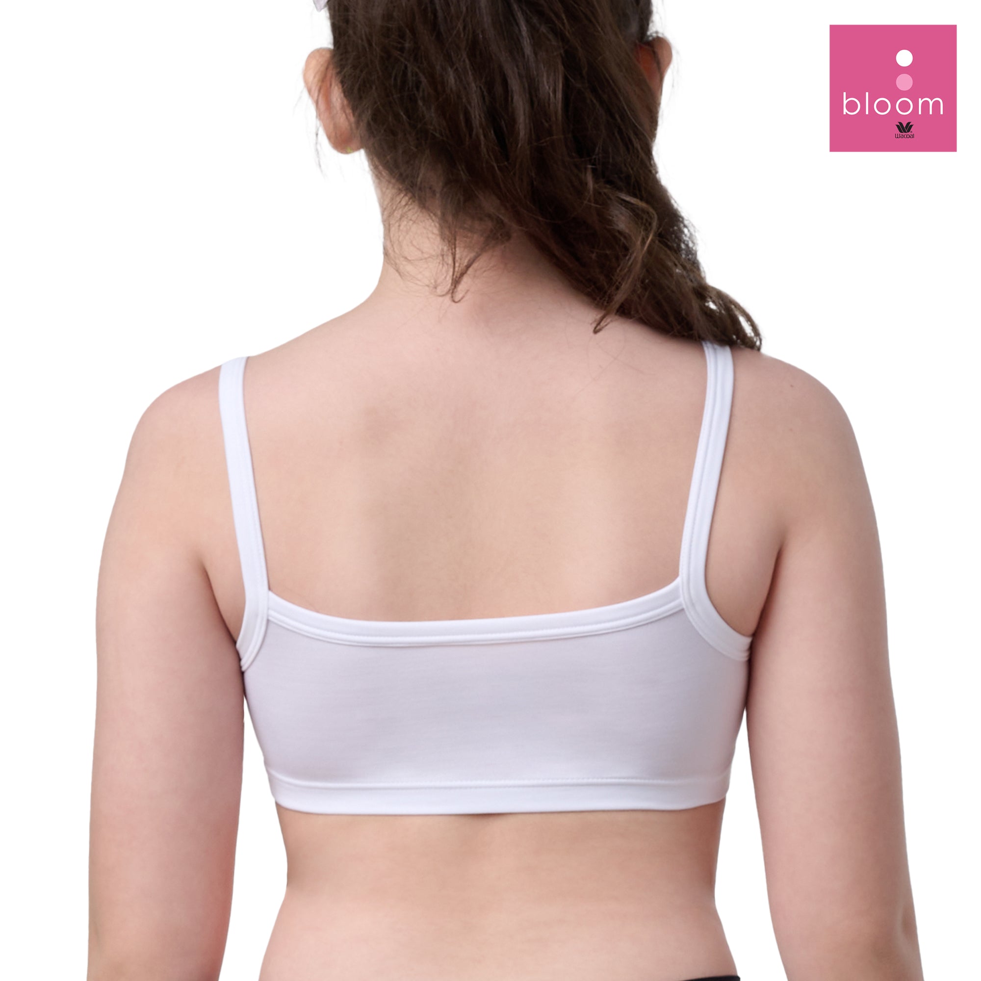 Wacoal Bloom Step 2 ชุดชั้นในสำหรับเด็ก เสื้อกล้ามครึ่งตัว แบบเรียบ รุ่น WH6L26