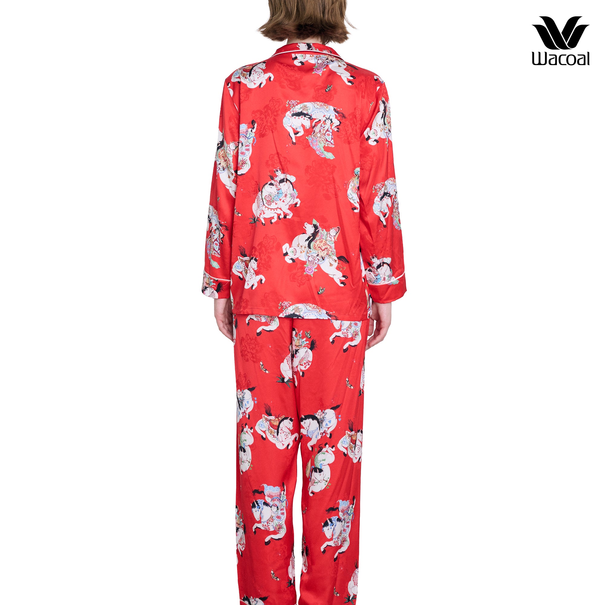 Wacoal X Phannapast ชุดนอนรูปแบบเสื้อแขนยาว คอฮาวาย รุ่น WN7D57 สีแดง (RD)