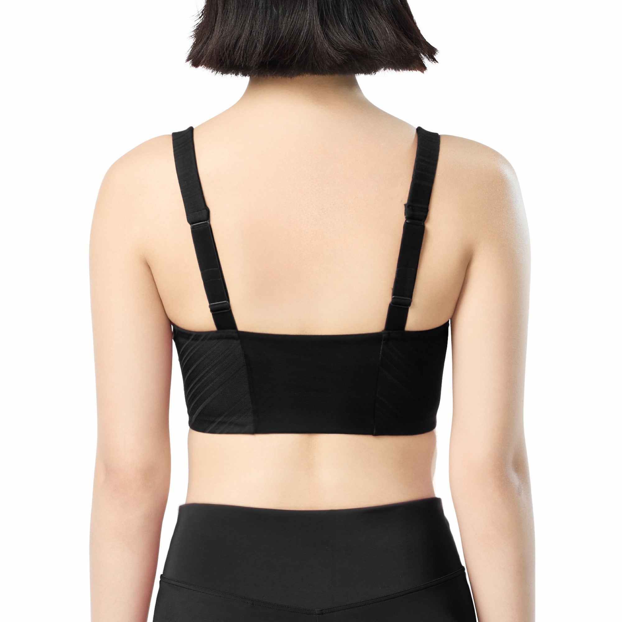 Wacoal Motion Wear บราสำหรับออกกำลังกาย In to Out รุ่น WR3210 สีดำ (BL)